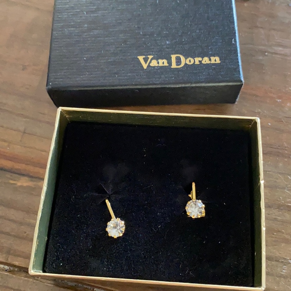 Vintage Van Doran clip on earrings